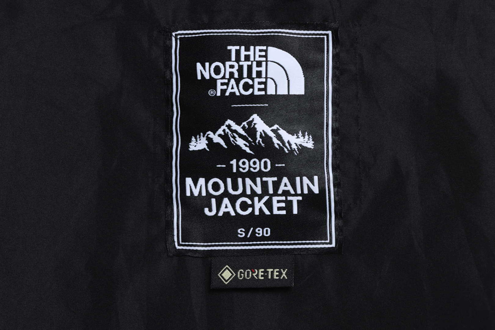 nor*h F**e contrast color stitching jacket