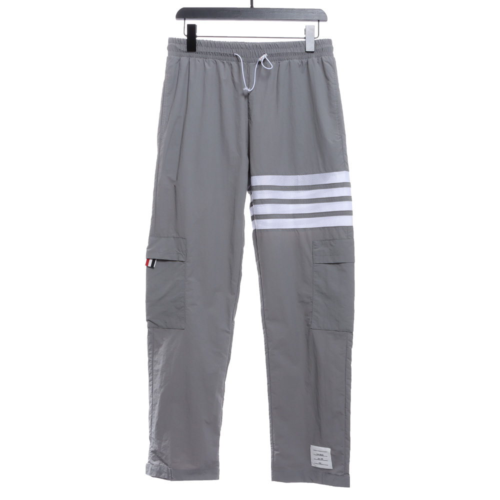 Lightweight cargo trousers in TB technical fabric