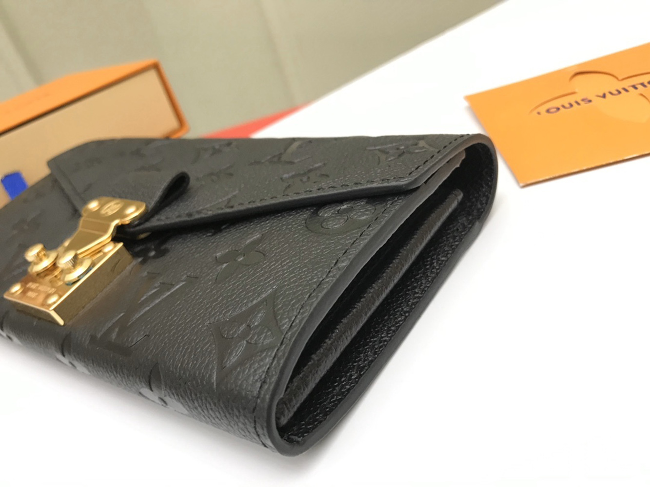 l0*is V*t0n wallets m62458 19*10.5*2.5cm
