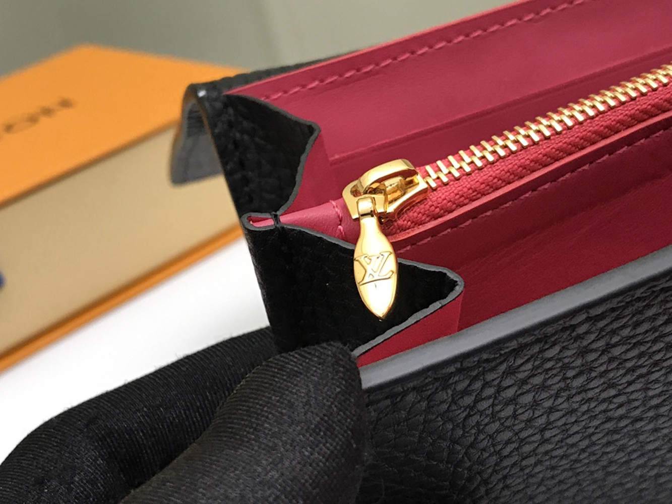 l0*is V*t0n wallets m61248 19*10cm