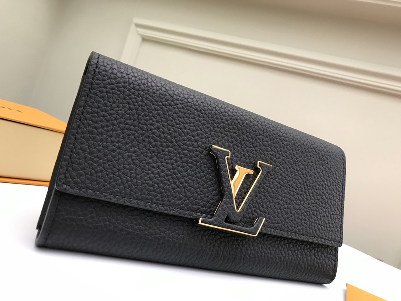 l0*is V*t0n wallets m61248 19*10cm