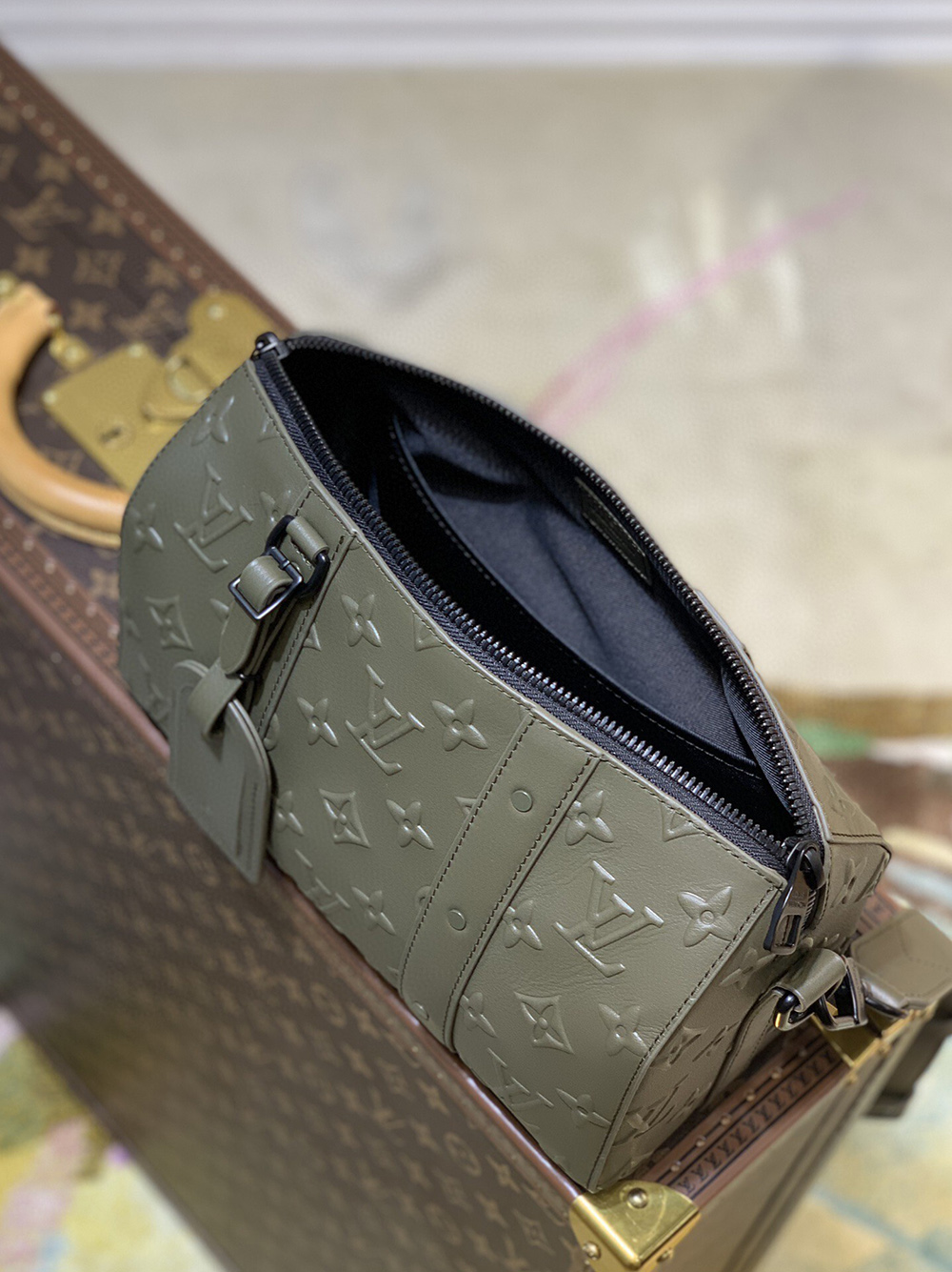 l0*is V*t0n bags m57955 27*17*13cm