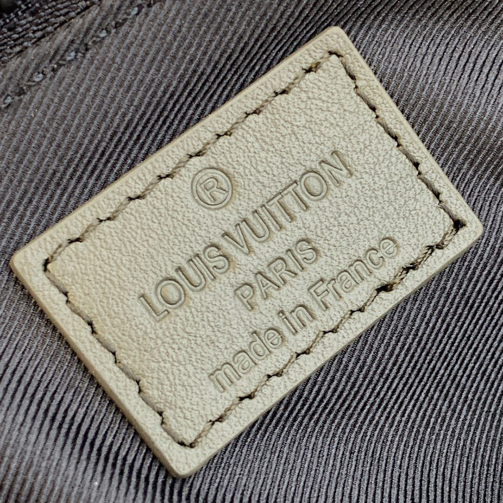 l0*is V*t0n bags m57955 27*17*13cm