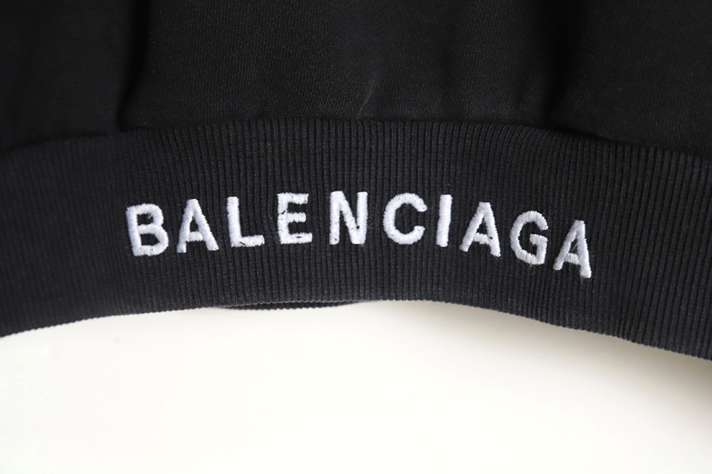 Ba*len*cia*ga 23fw valentine heart hoodie