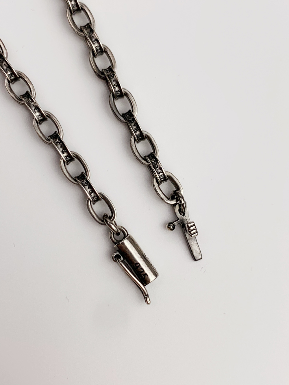 Ch**me He**ts necklaces