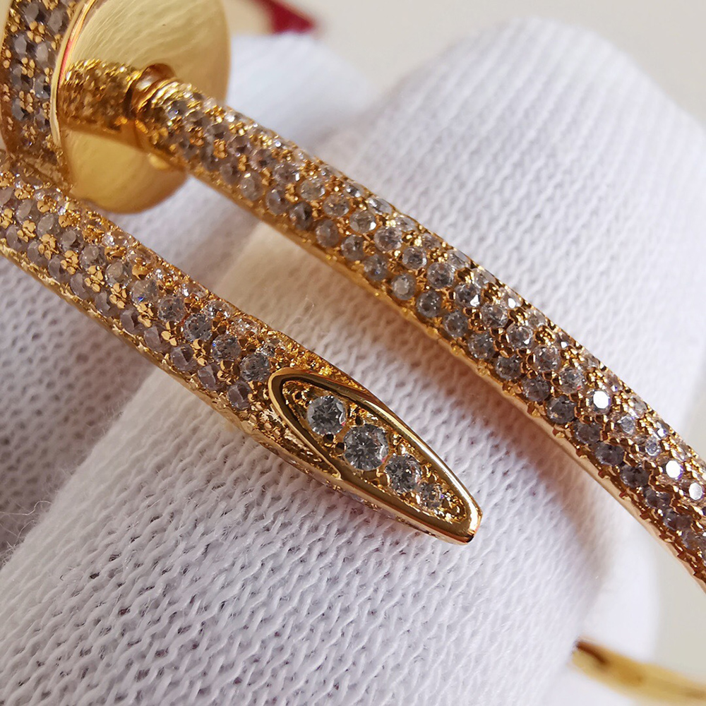 Ca*t*er juste un clou bracelet df685209