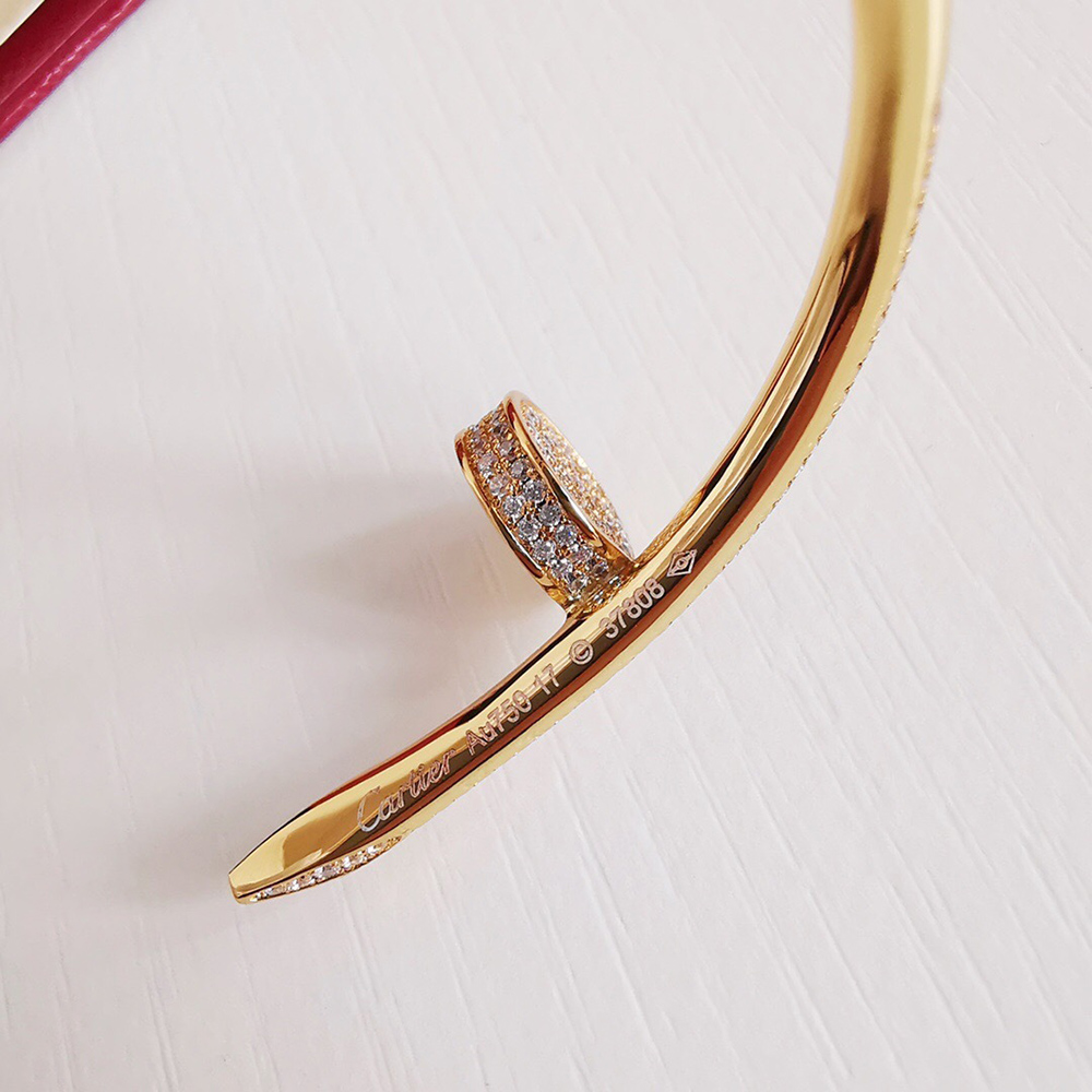 Ca*t*er juste un clou bracelet df685209