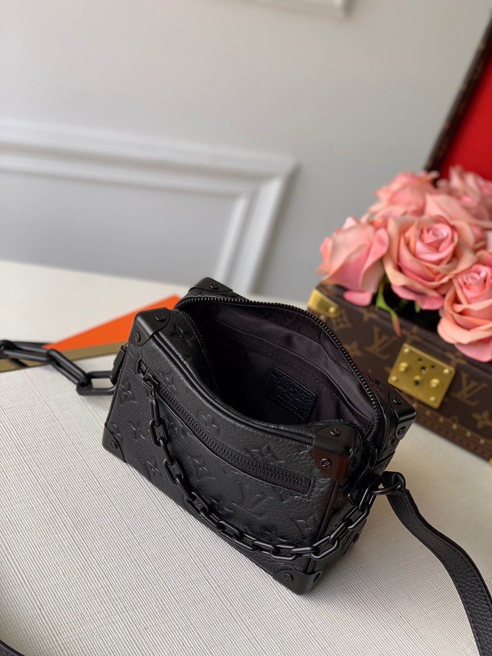 l0*is V*t0n bags n55702 18*13*8cm