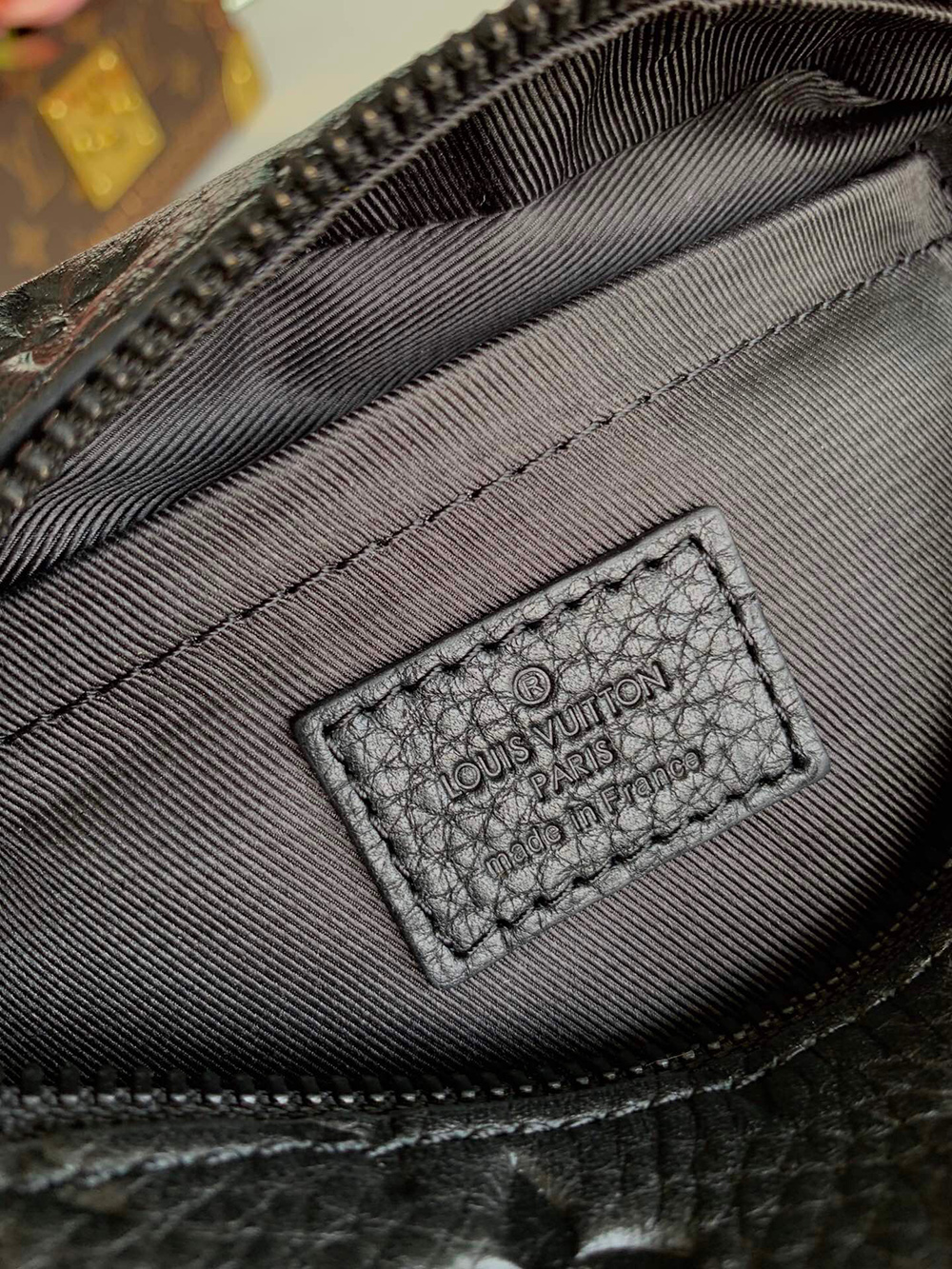 l0*is V*t0n bags n55702 18*13*8cm