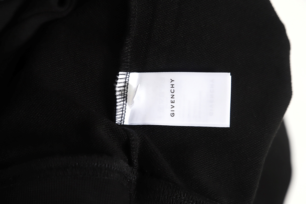 Givenchy 23FW fuzzy print crewneck sweatshirt