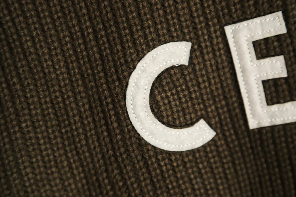 Ce**e 23fw letter logo crew neck sweater