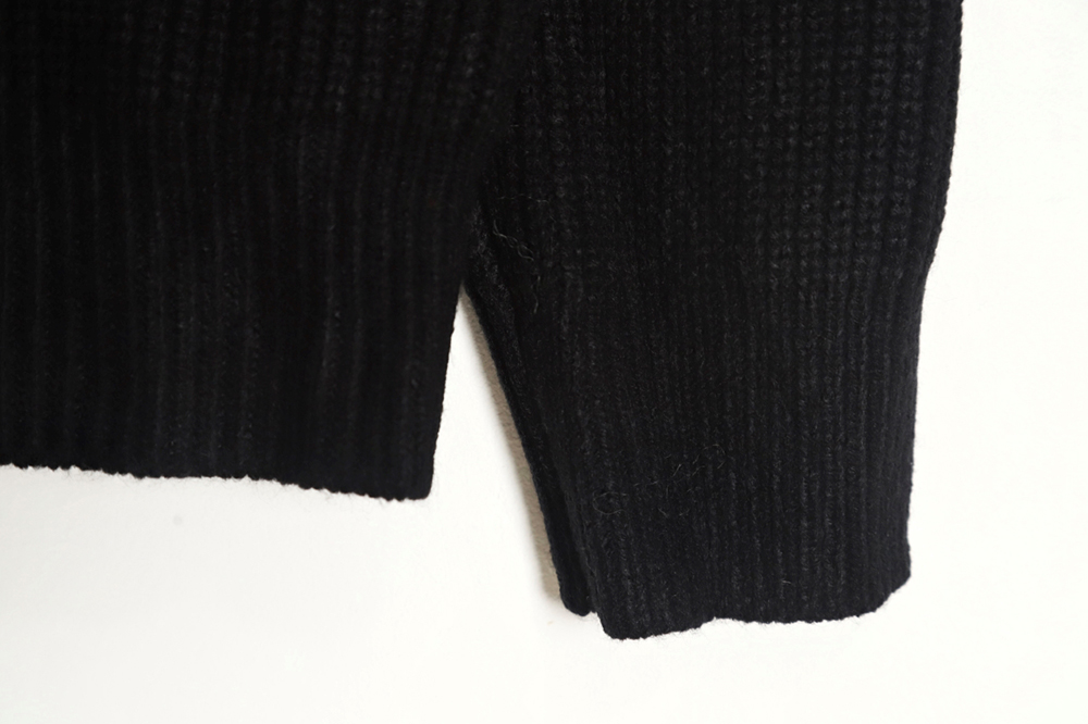 Ce**e 23fw letter logo crew neck sweater