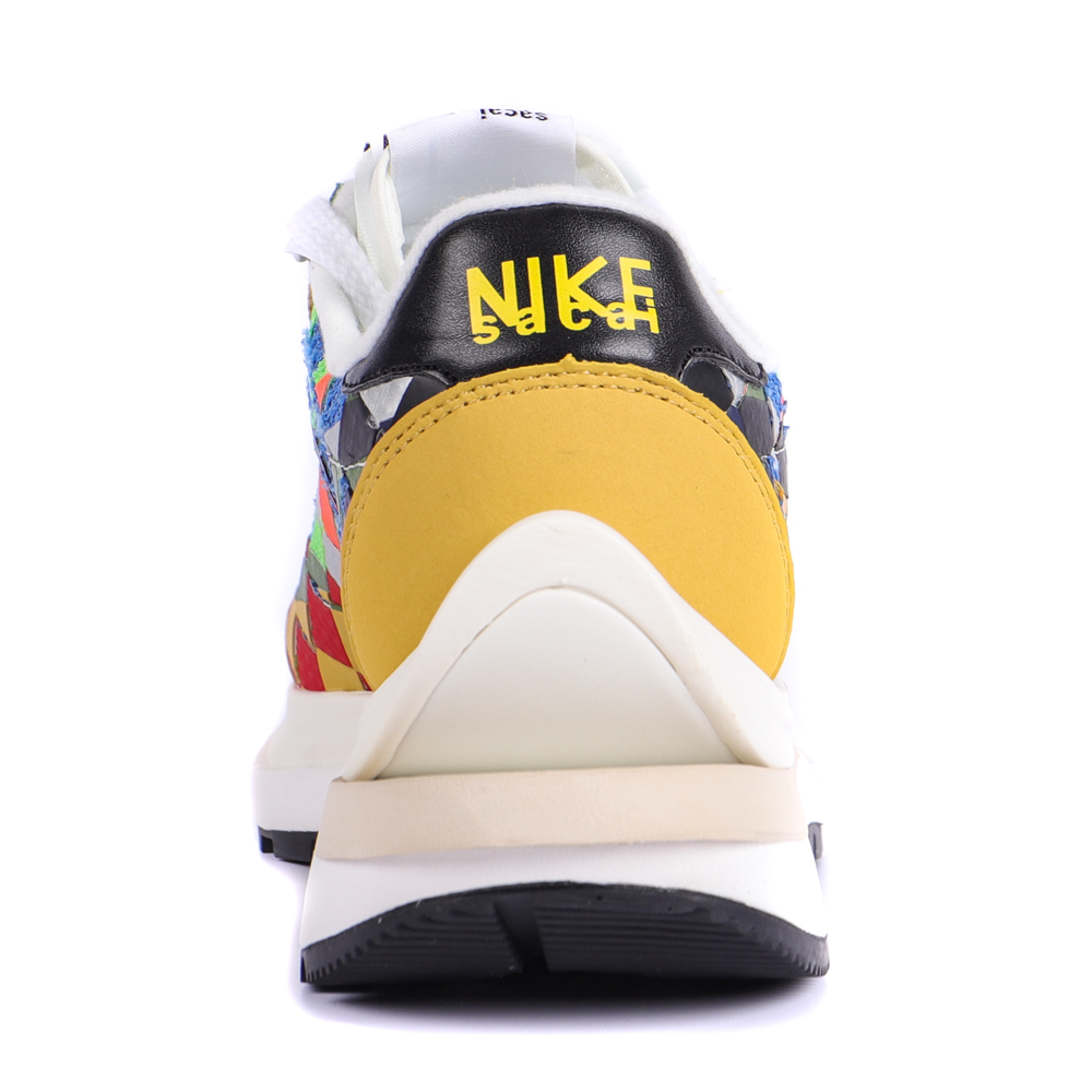 sacai x Nike LDVaporwaffle Mix Low Green Gusto