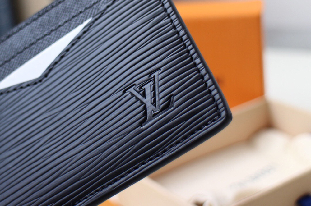 l0*is V*t0n wallets m67210 7.5*12cm