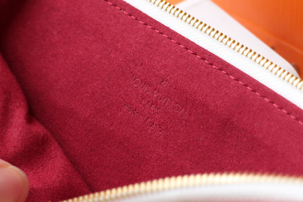 l0*is V*t0n bags m92649 22*13cm