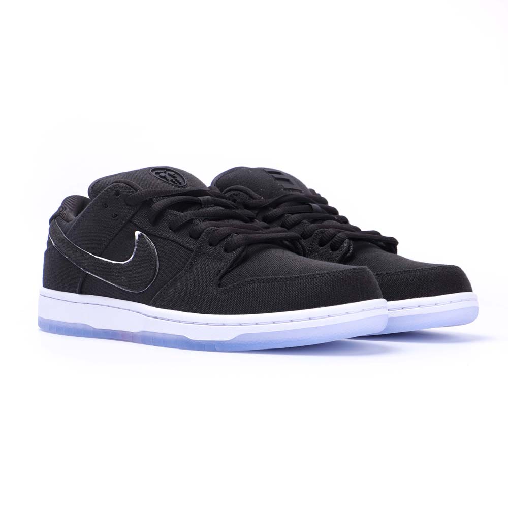 Eminem x Carhartt x Nike SB Dunk Black Ice New Arrival