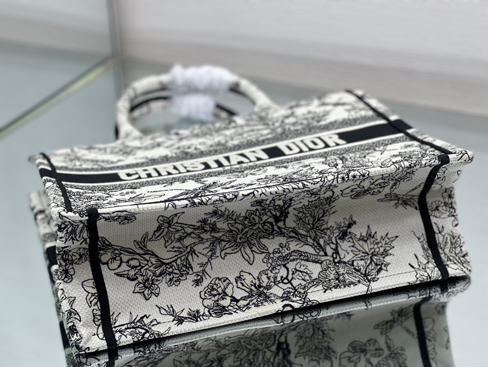 ch**an D*or bags 1296