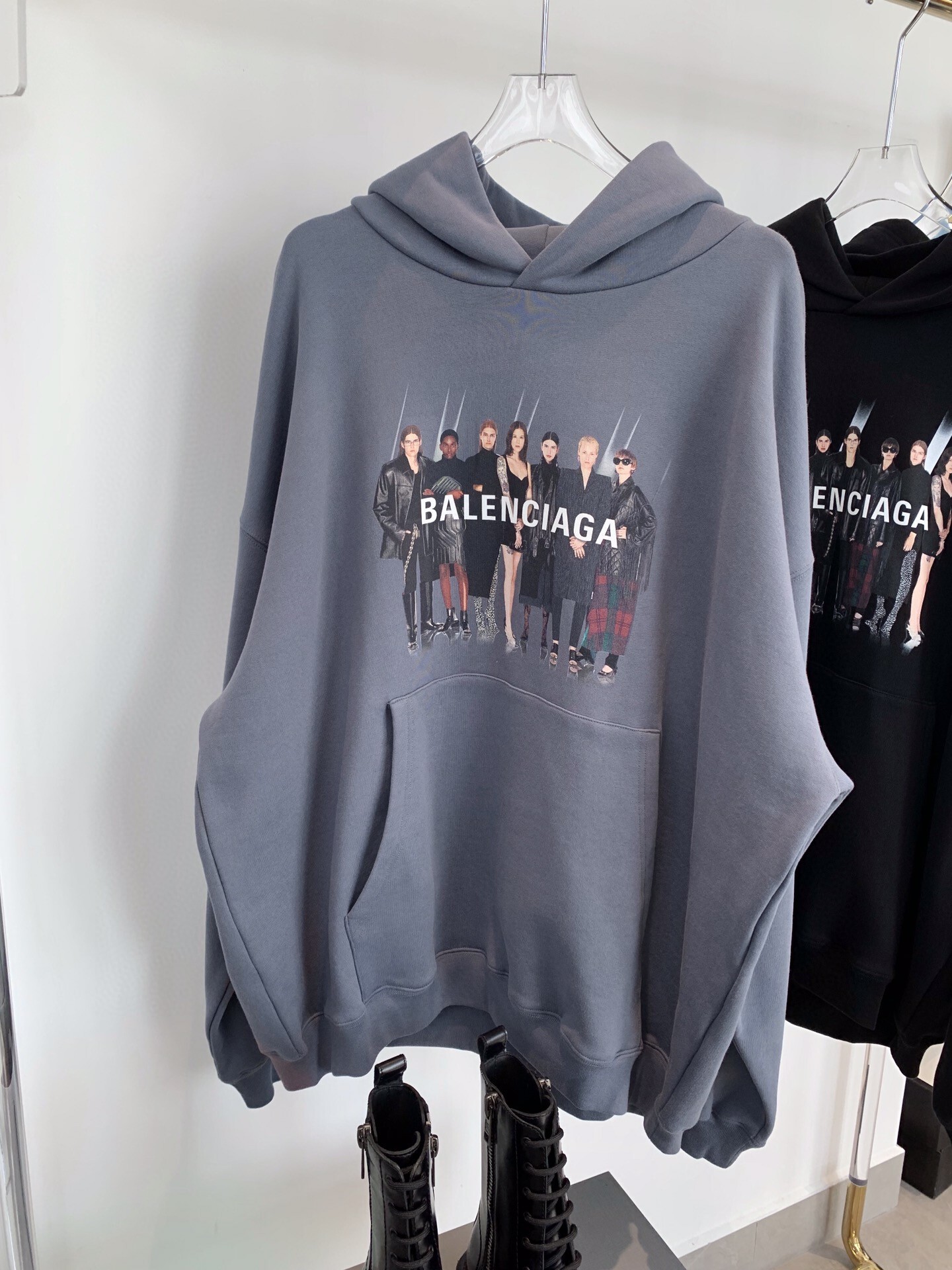 Ba*len*cia*ga portrait print hooded sweatshirt