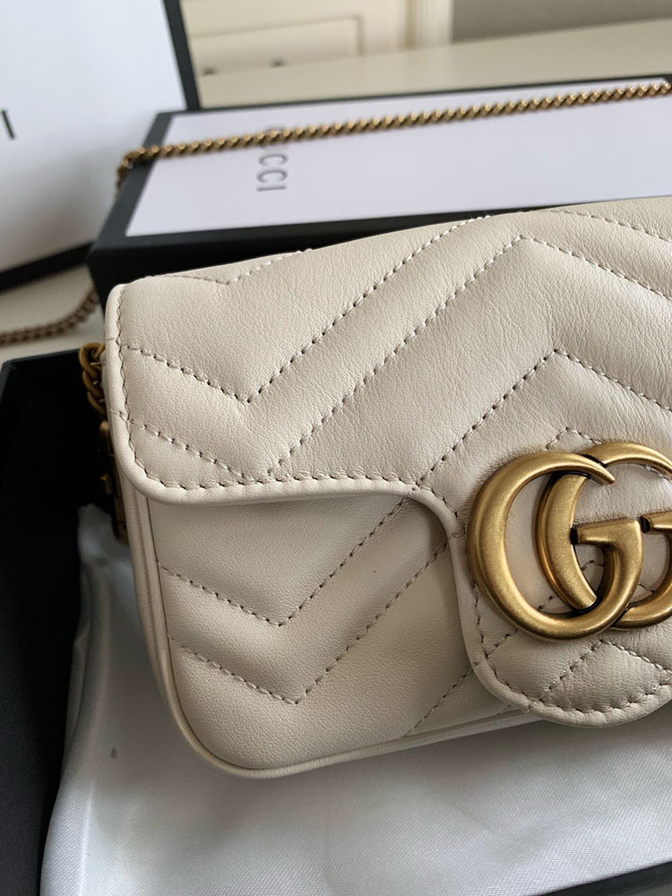 g*u*i 476433 gg marmont matelasse S*per mini bag white