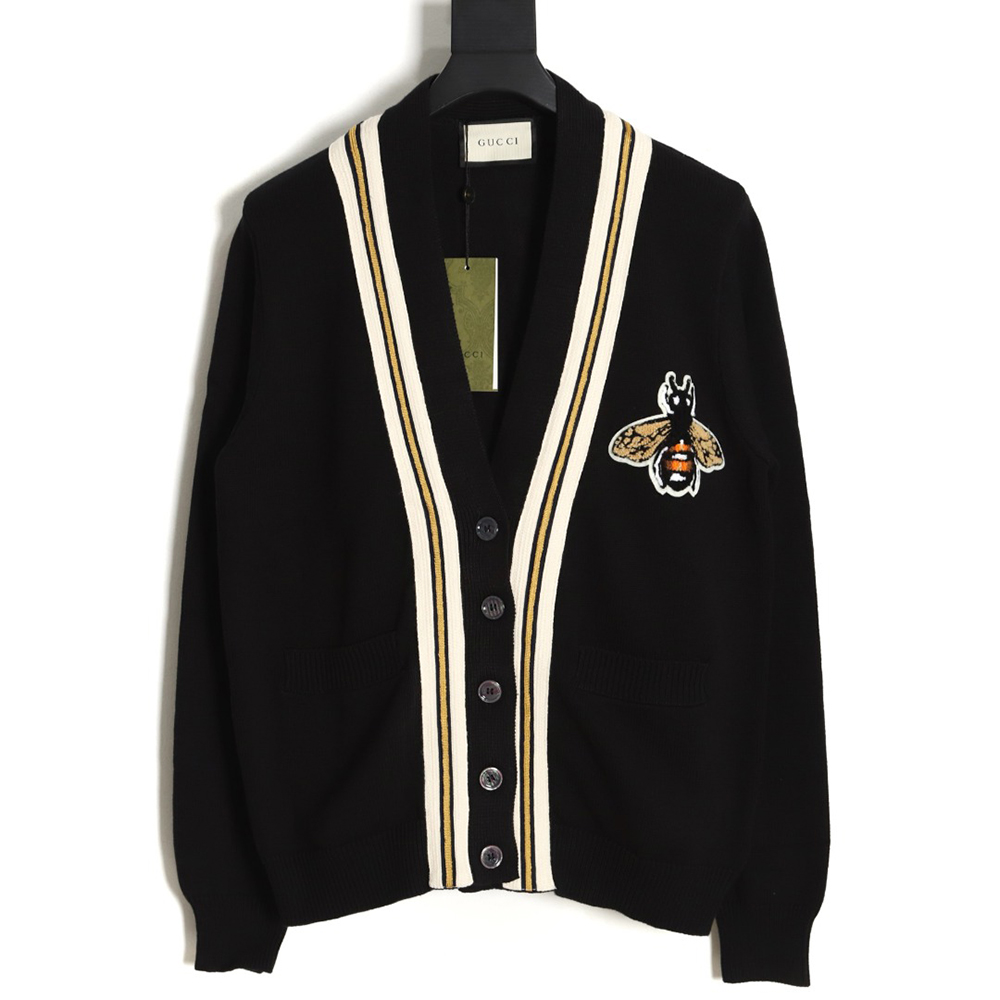 G*u*i 23fw chest bee wool cardigan jacket