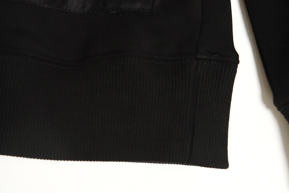 Pra*a 22fw triangle pocket crew neck sweatshirt