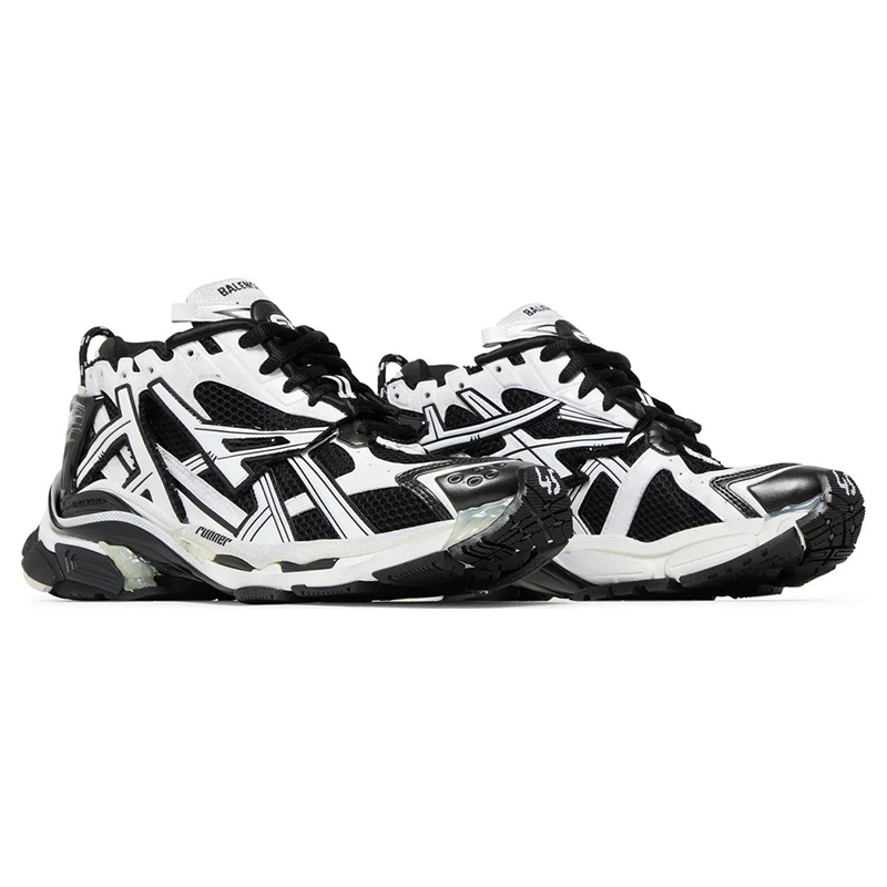 Ba*len*cia*ga runner sneaker 