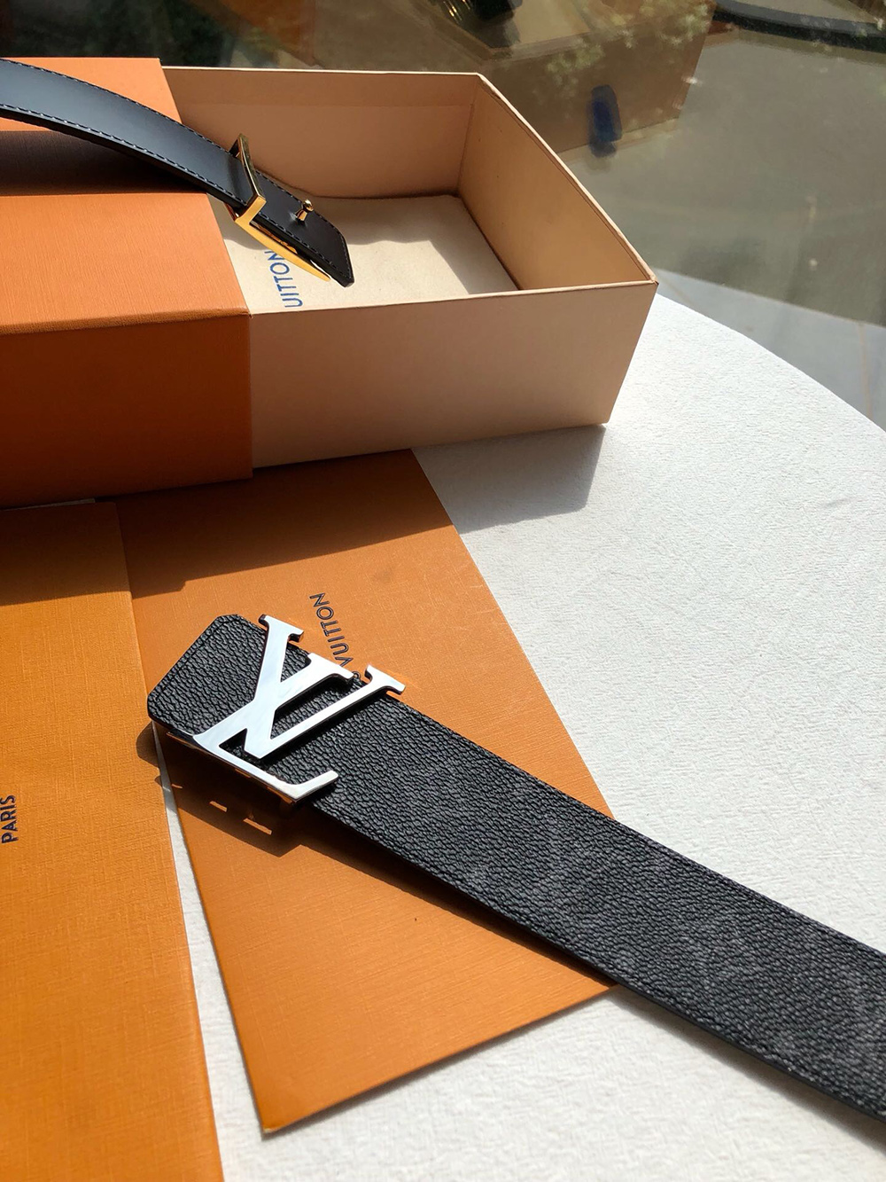 l0*is V*t0n belts m9043 40mm