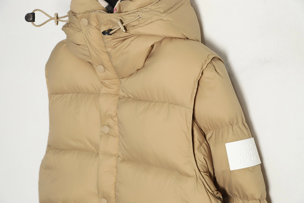 B**rry 21fw detachable sleeve down jacket