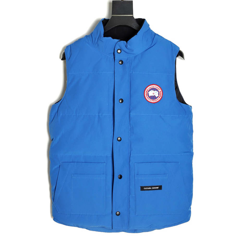 Can*a Go*e crew vest