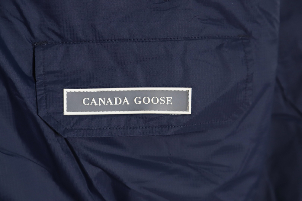 Can*a Go*e white label glacier series 01 short flight down jacket
