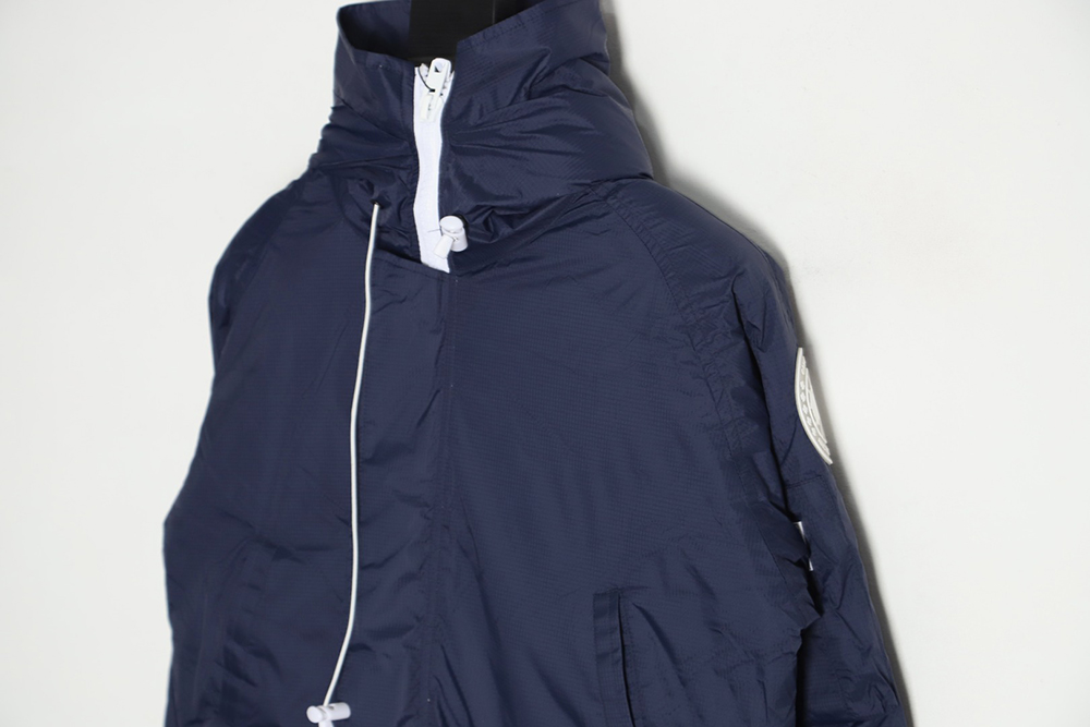 Can*a Go*e white label glacier series 01 short flight down jacket