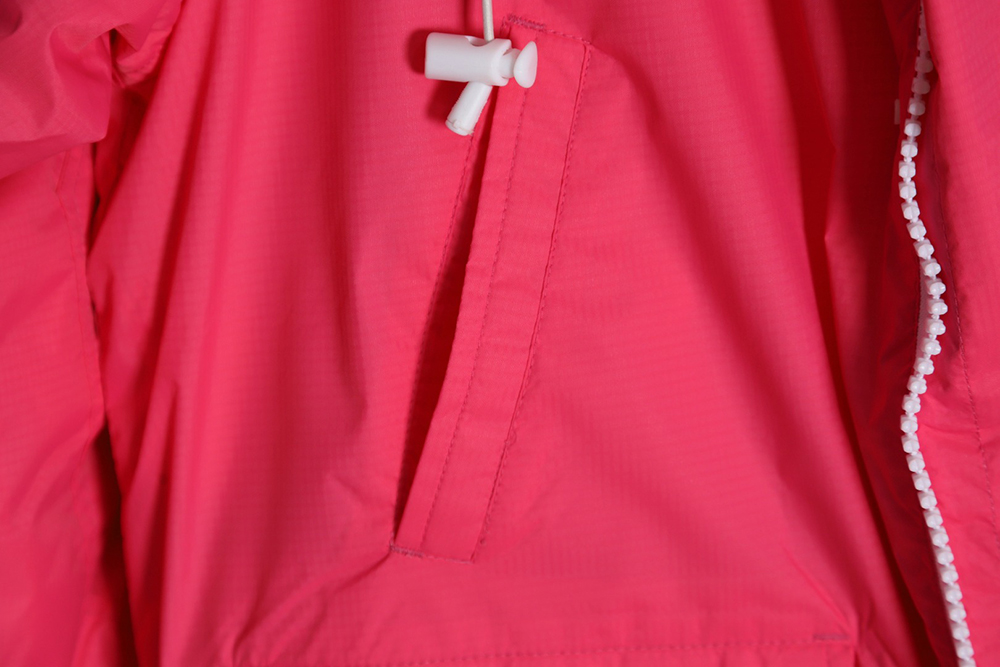 Can*a Go*e white label glacier series 01 short flight down jacket