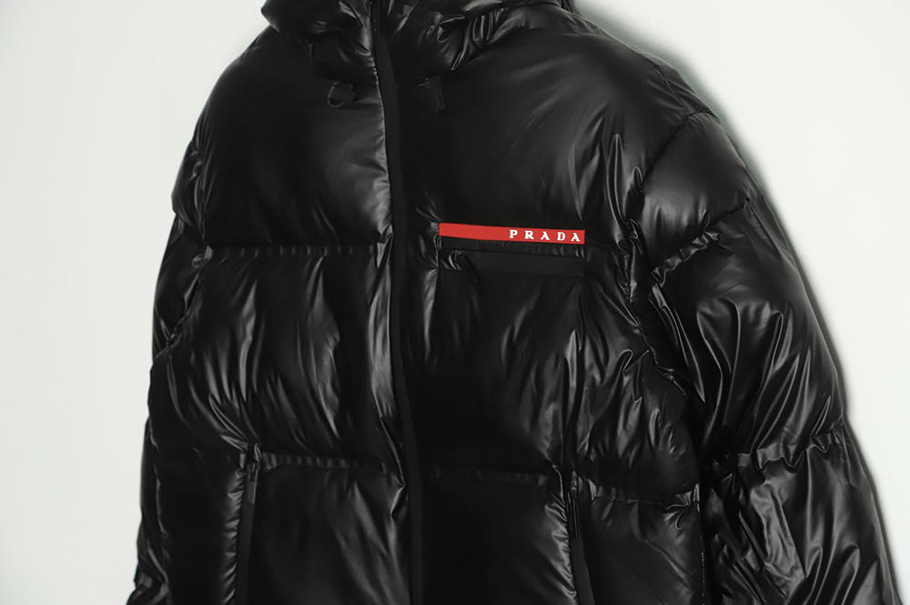 Pra*a 21fw red stripe logo down jacket