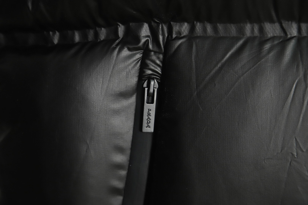 Pra*a red stripe logo down vest