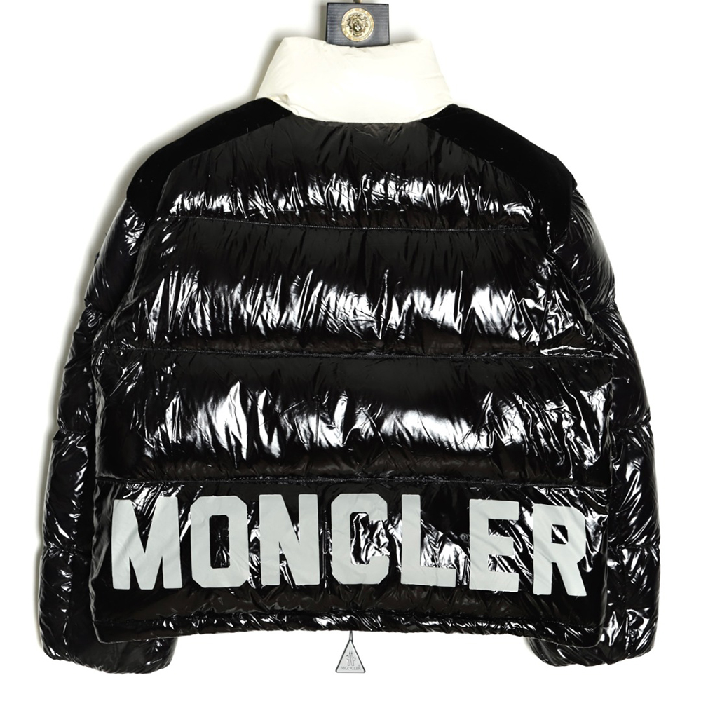 Moncler arm logo logo stand collar quilted short down jacket