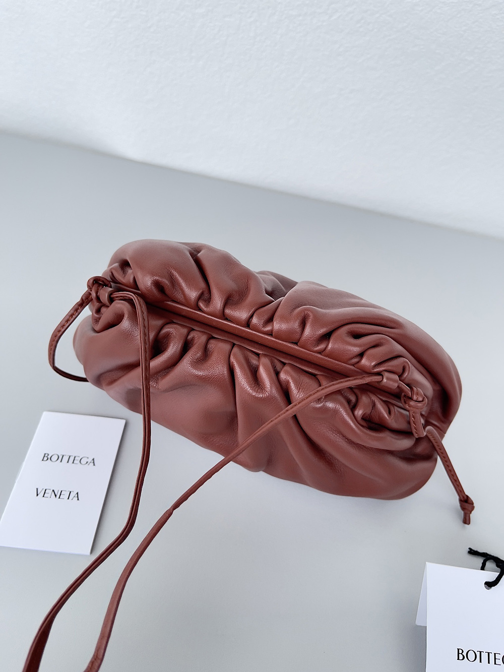 bo*te*ga Ve*ne*ta bags 70451 23*13*5cm