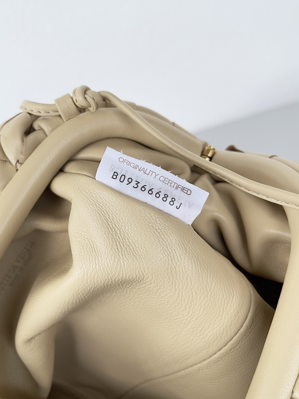 bo*te*ga Ve*ne*ta bags 84243 22*12*7cm