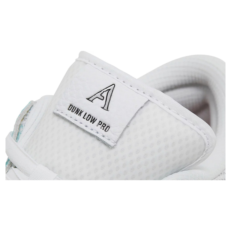 April Skateboards x Dunk Low SB