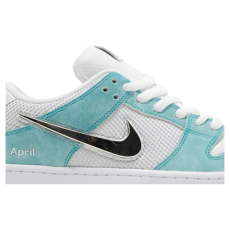 April Skateboards x Dunk Low SB