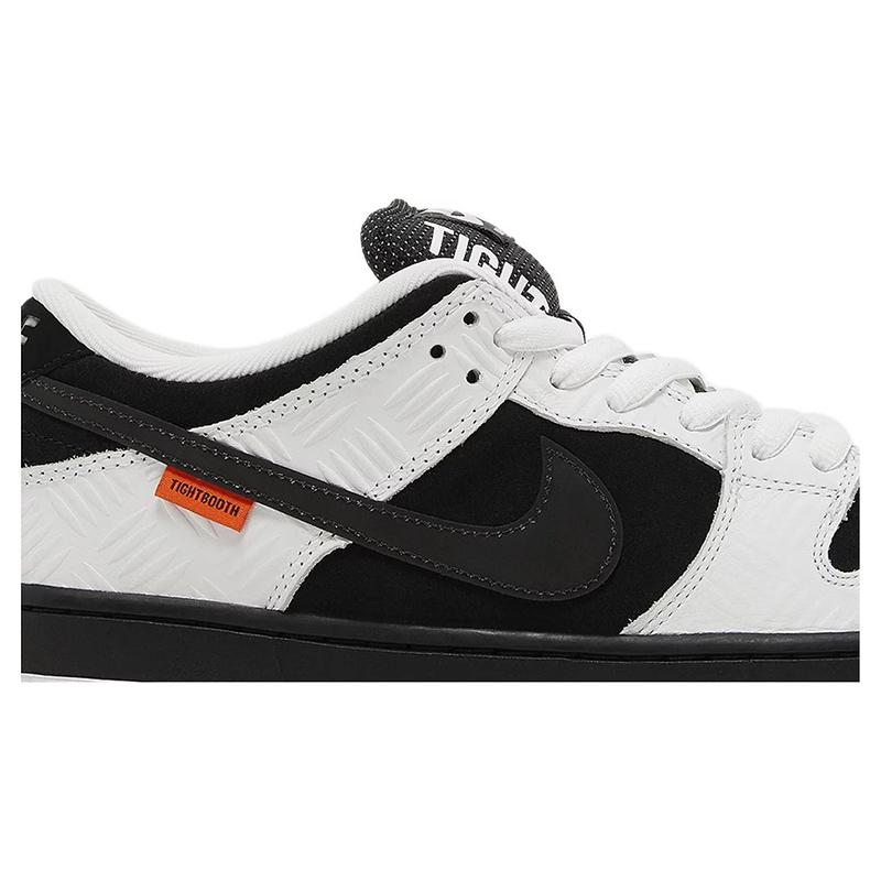 TIGHTBOOTH x Dunk Low SB