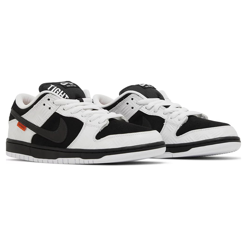 TIGHTBOOTH x Dunk Low SB