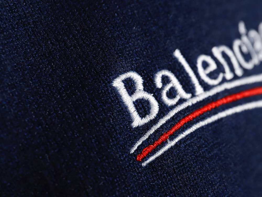 Ba*len*cia*ga 23fw embroidered cola knit sweater