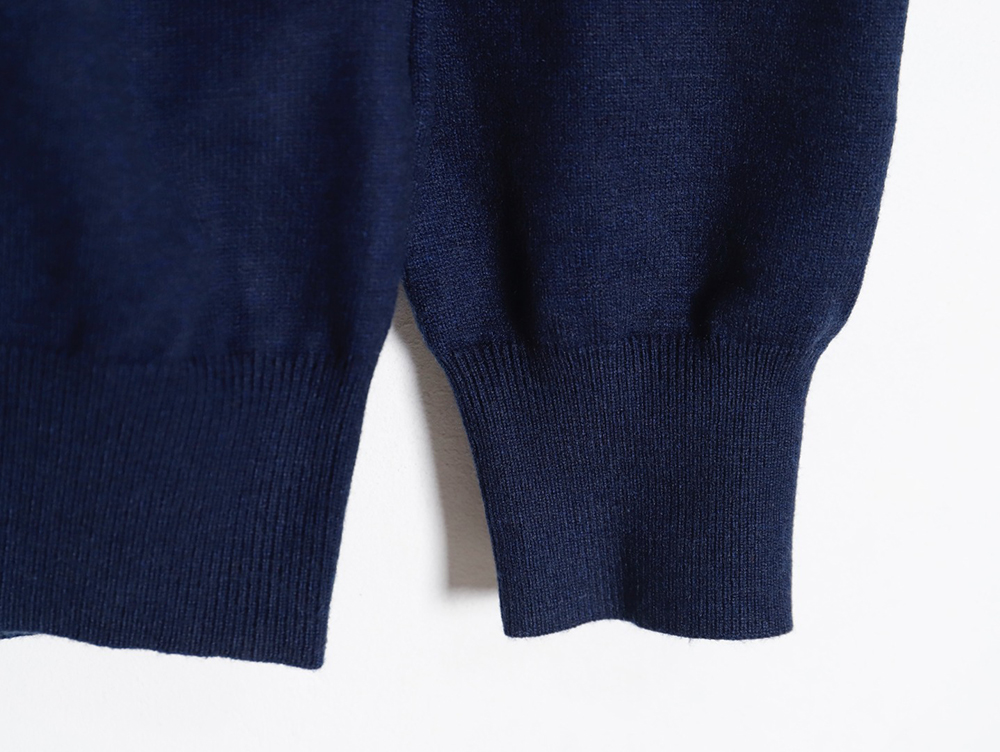 Ba*len*cia*ga 23fw embroidered cola knit sweater