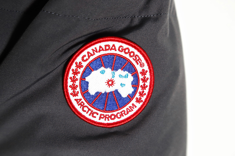 Can*a Go*e wyndham unisex parker down jacket