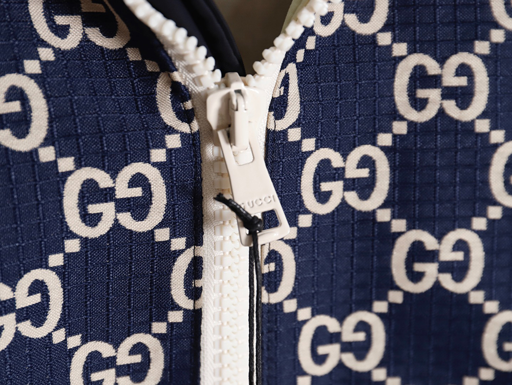 G*u*i new color block sleeve detachable hooded jacket