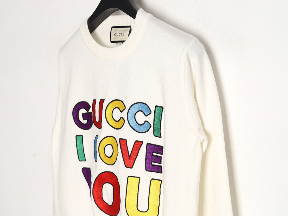 G*u*i 23fw valentine