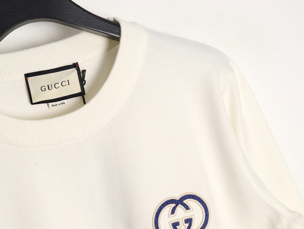 G*u*i 23fw double g embroidered small logo knitted sweater