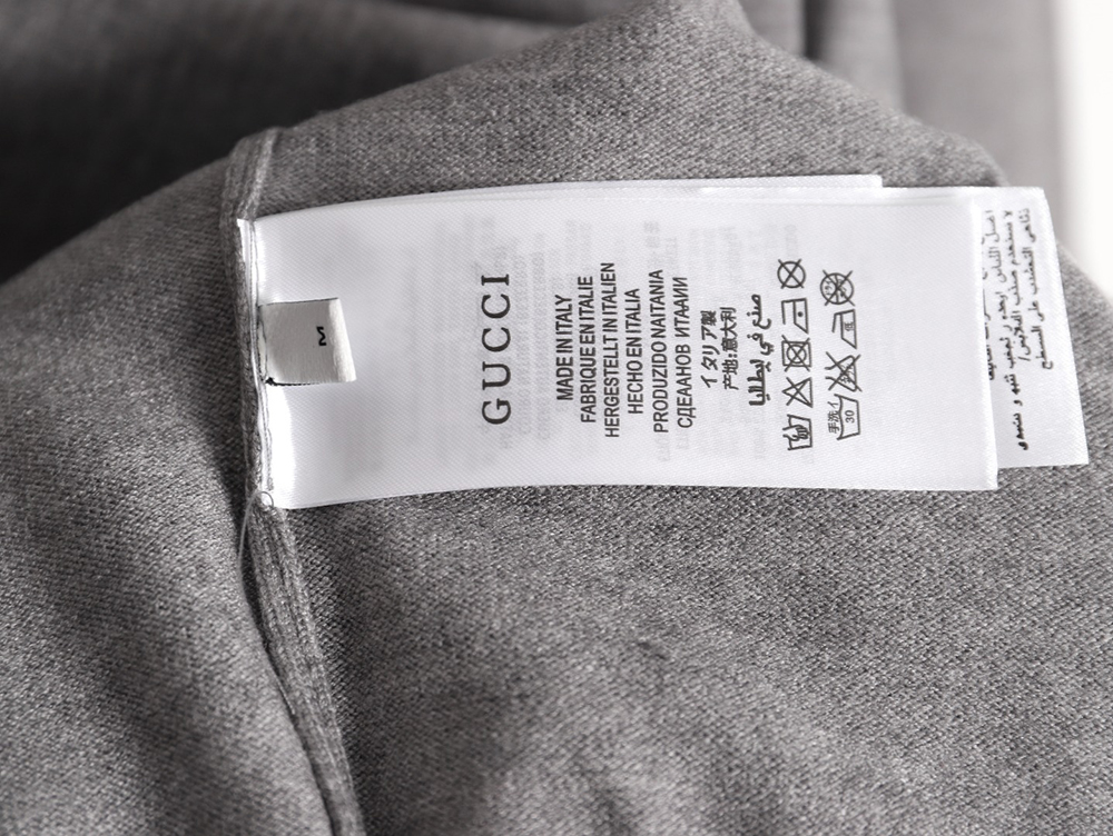 G*u*i 23fw double g embroidered small logo knitted sweater