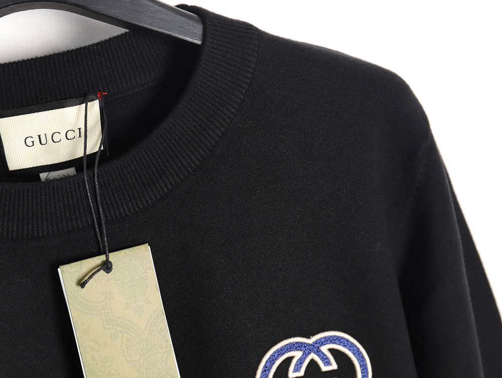 G*u*i 23fw double g embroidered small logo knitted sweater