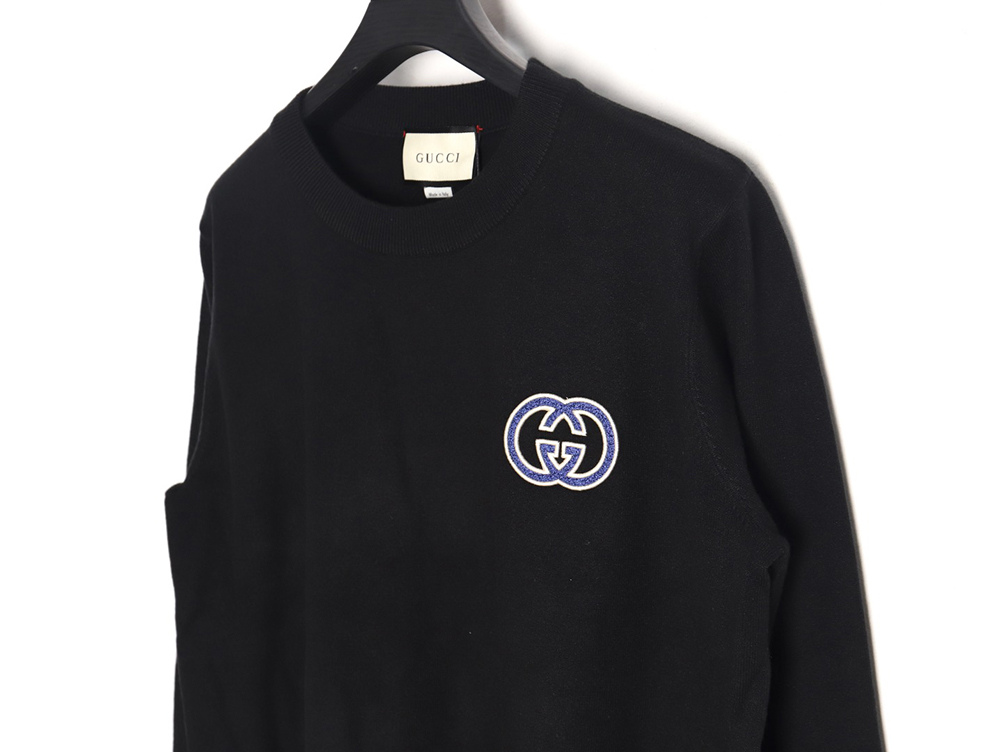 G*u*i 23fw double g embroidered small logo knitted sweater